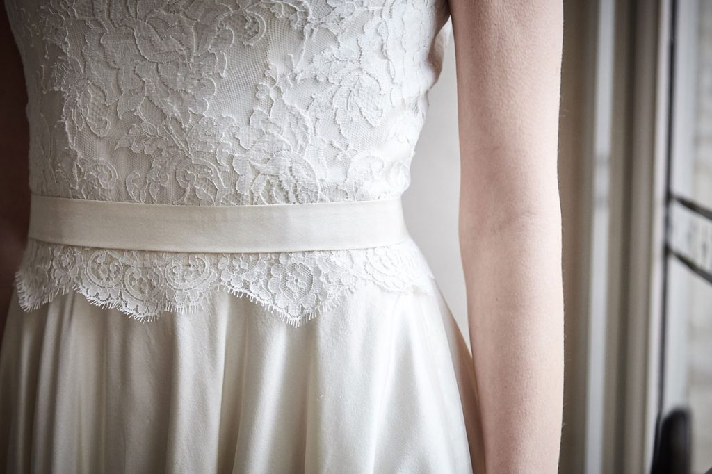 Robe de mariée made in France, Soie sauvage et dentelle de Calais 100% coton